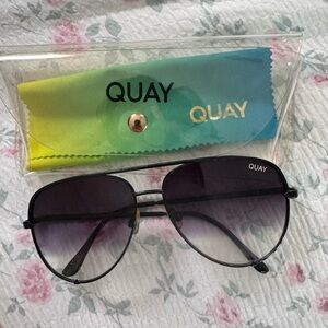 Quay Australia Black Sunglasses Sleek Metal Frames Gradient Lenses